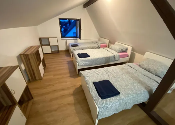 Flussnaehe Dreierwohnung