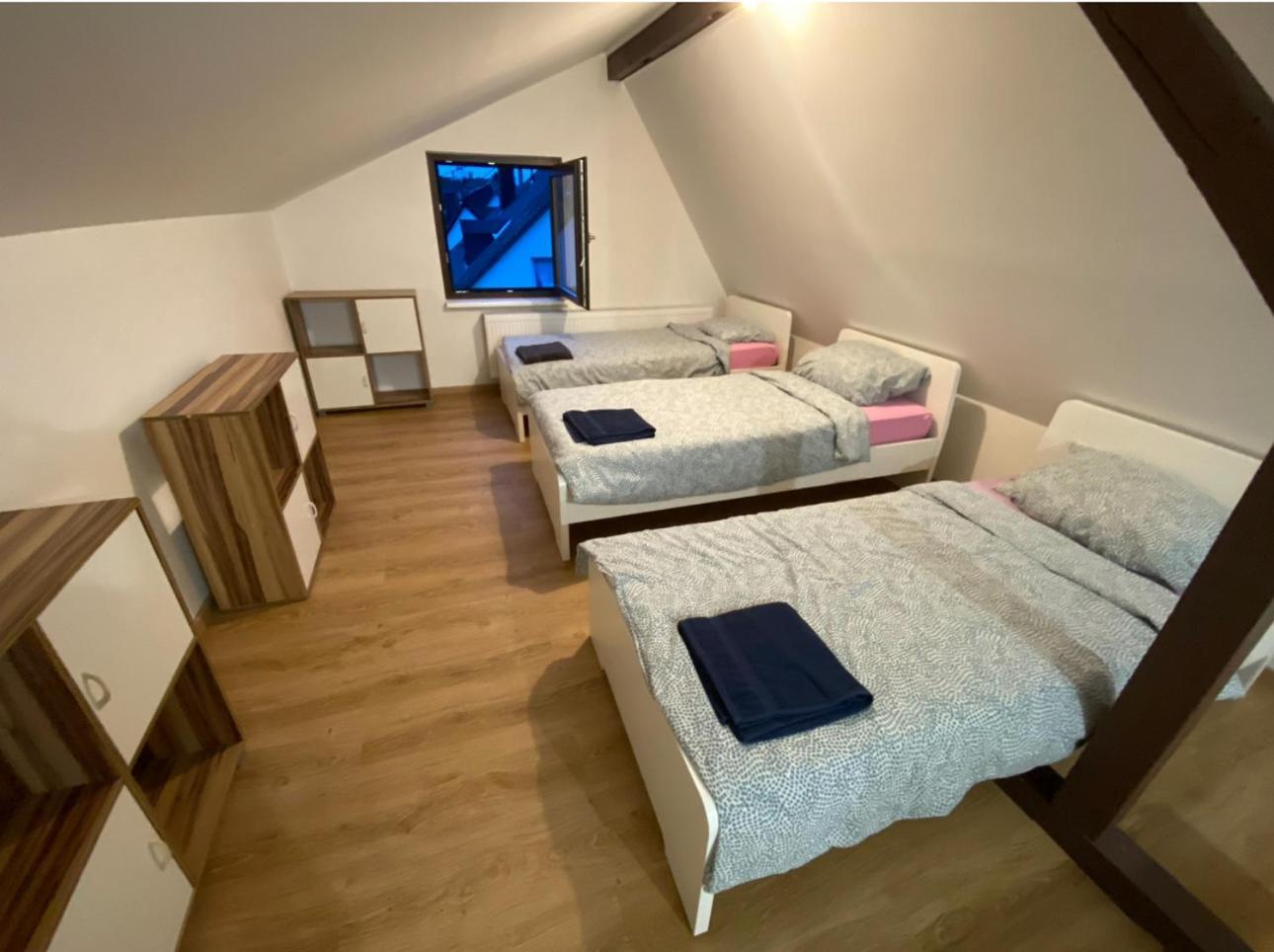 Apartment Flussnaehe Dreierwohnung *